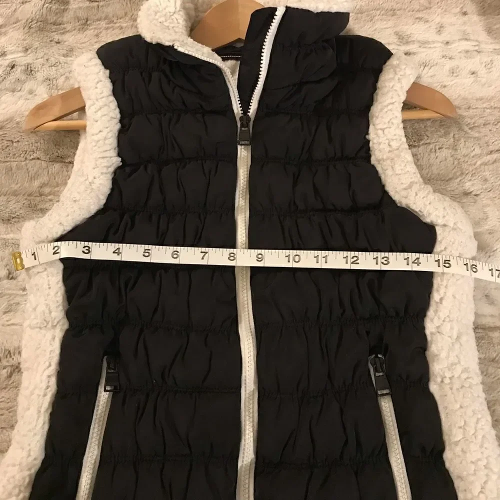 : : Calvin Klein Performance Sherpa Wool Style Trimmed Vest Jacket : :